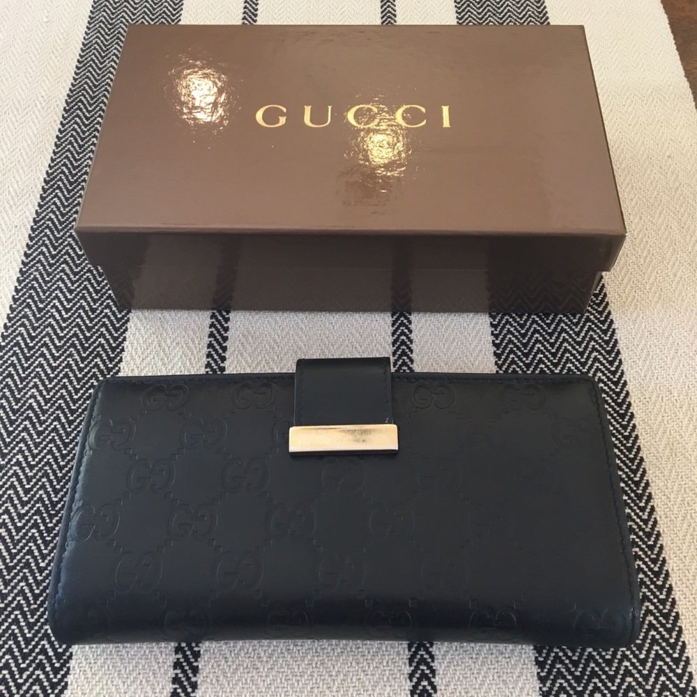 Authentic Gucci GG Black Leather Wallet
